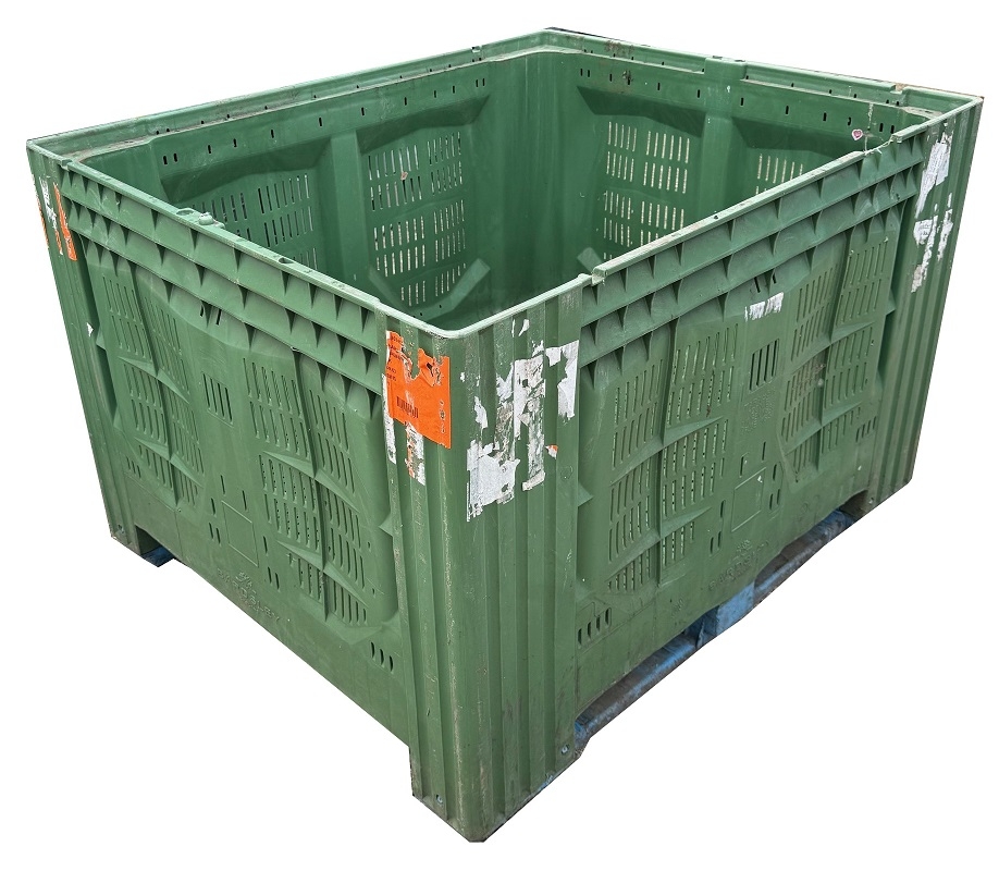 Used 670 Ltr Ventilated Plastic Pallet Box / Bulk Storage Container on Feet